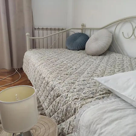 Siesta Apartment *